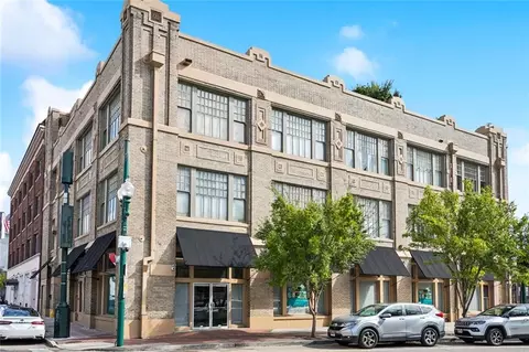 1000 St Charles Ave #D, New Orleans, LA 70130