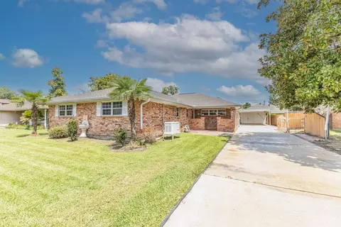 7 Greenwood Dr, Destrehan, LA 70047