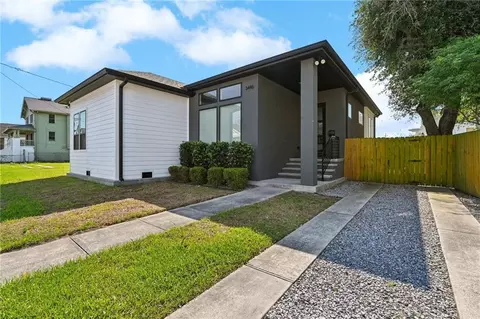 3446 Magnolia St, New Orleans, LA 70115