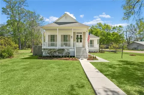 401 Marigny Ave, Mandeville, LA 70448