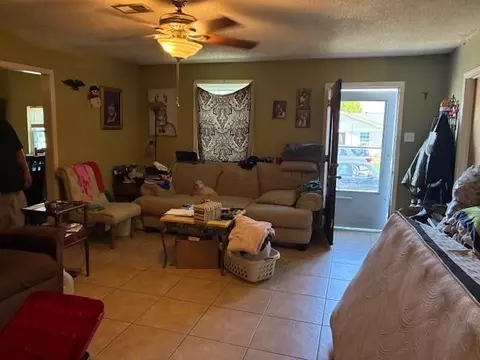 609 Vanderbilt Ln, Kenner, LA 70065 photo 2