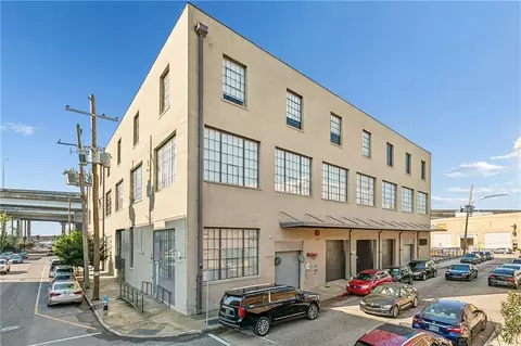 610 John Churchill Chase St #L20, New Orleans, LA 70130