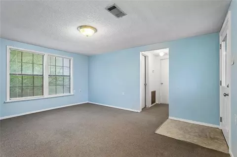 Living - 11061 E Nickens Rd, Hammond, LA 70403 photo 1 of 2