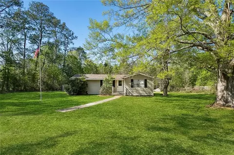 11061 E Nickens Rd, Hammond, LA 70403