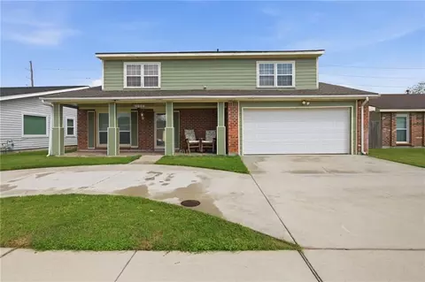 3844 Deerrun Ln, Harvey, LA 70058