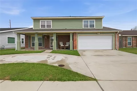 3844 Deerrun Ln, Harvey, LA 70058