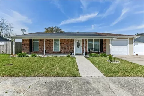 2532 Kirkwood Dr, Marrero, LA 70072