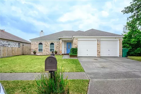 2540 Foliage Dr, Marrero, LA 70072