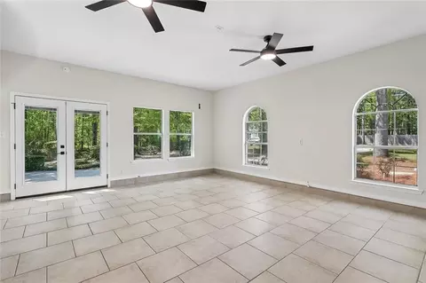 Living - 71466 Parc Wood Dr, Covington, LA 70433 photo 6 of 7