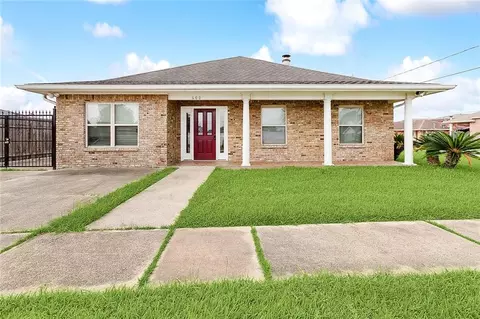 600 E Josephine St, Chalmette, LA 70043
