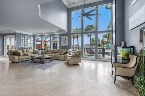 Living - 2273 Sunset Blvd, Slidell, LA 70461 photo 1 of 3