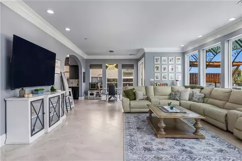 Living - 2273 Sunset Blvd, Slidell, LA 70461 photo 2 of 3