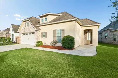 109 Saint Calais Pl, Madisonville, LA 70447