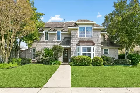 4701 Lake Vista Dr, Metairie, LA 70006