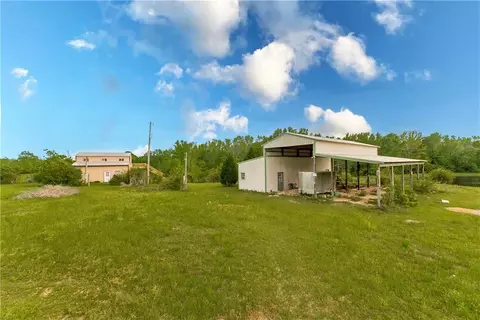 168 Winchester Rd, Poplarville, MS 39470