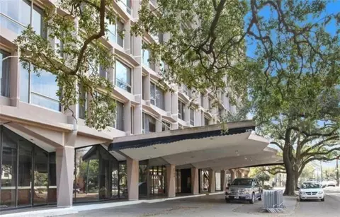 2100 St Charles Ave #6D, New Orleans, LA 70130