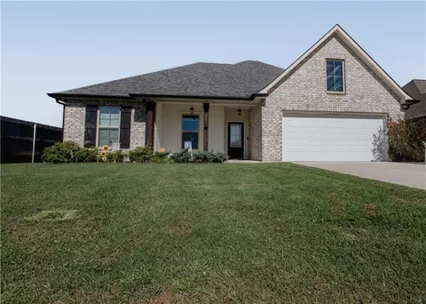 200 Cypress Bend Dr, Belle Chasse, LA 70037