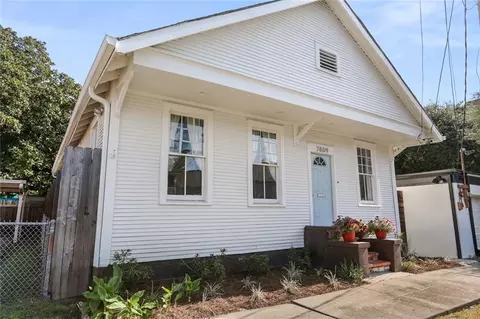 7809 Hickory St, New Orleans, LA 70118