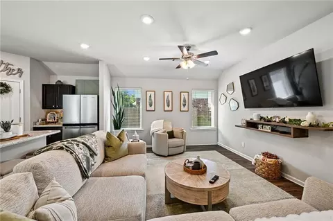 Living - 18397 Fox Hollow Loop, Hammond, LA 70401 photo 1 of 1
