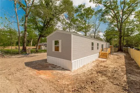Exterior - 17063 E Park Ave, Hammond, LA 70403 photo 3 of 6