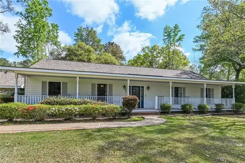 107 Heatherstone Ln, Covington, LA 70433