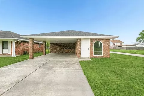 6500 4th St, Violet, LA 70092