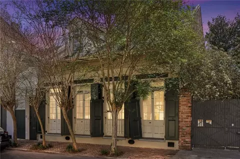 1114 Burgundy St, New Orleans, LA 70116