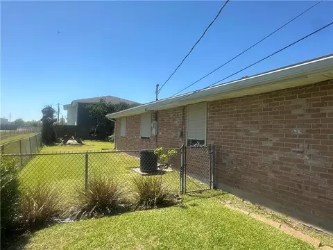 230 Courville Dr, Luling, LA 70070 photo 3
