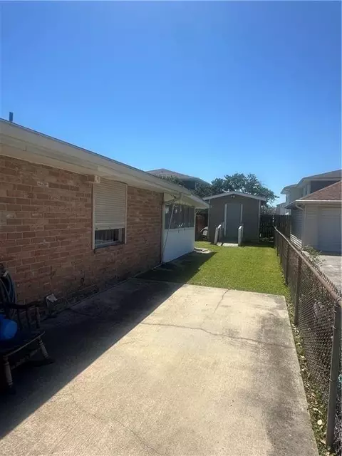 230 Courville Dr, Luling, LA 70070 photo 2