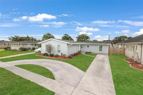 6104 Camphor St, Metairie, LA 70003