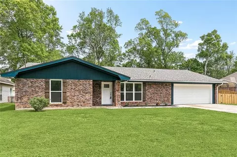 1923 Destin St, Mandeville, LA 70448