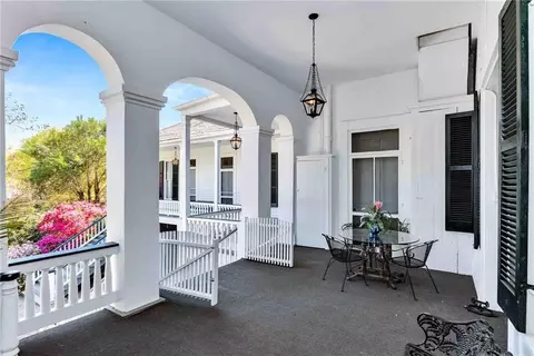 Exterior - 305 S Broadway St, Natchez, MS 39120 photo 12 of 19