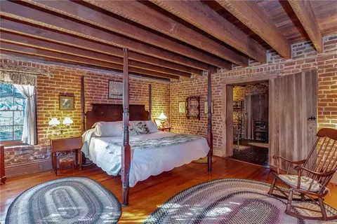 Bedroom - 305 S Broadway St, Natchez, MS 39120 photo 10 of 11