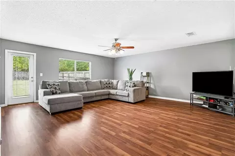 Living - 1097 Clairise Ct, Slidell, LA 70461 photo 1 of 4