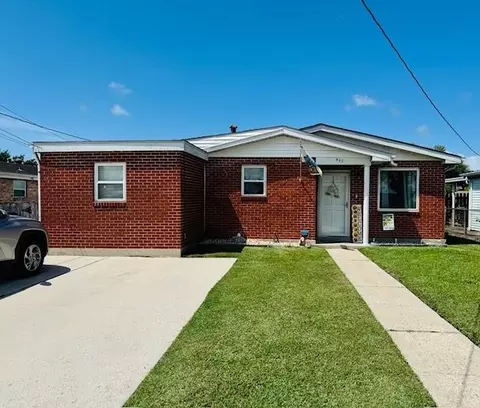 520 Oak Ave, Harahan, LA 70123