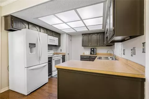 Kitchen - 431 Nighthawk Dr, Slidell, LA 70461 photo 1 of 1