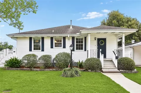 825 Henry Landry Ave, Metairie, LA 70003