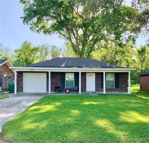 561 Gardenia St, Laplace, LA 70068