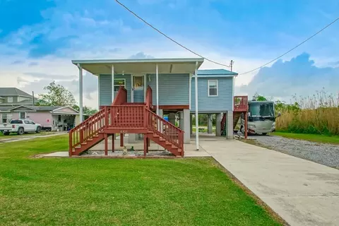 4411 Jean Lafitte Blvd, Lafitte, LA 70067