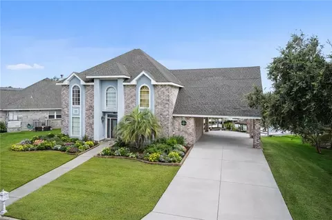 305 Charles Ct, Slidell, LA 70458