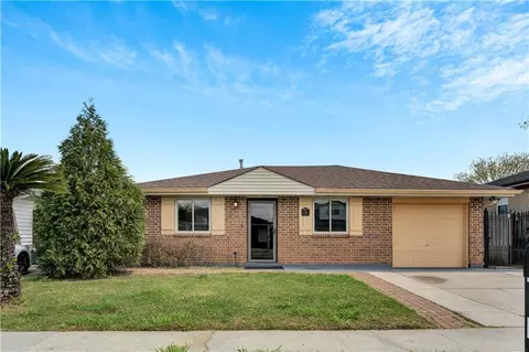 1149 Teakwood Dr, Harvey, LA 70058
