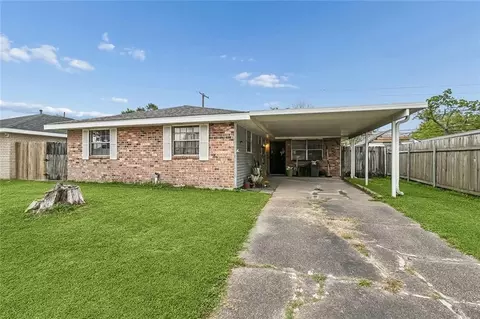 505 Dandelion Dr, Waggaman, LA 70094