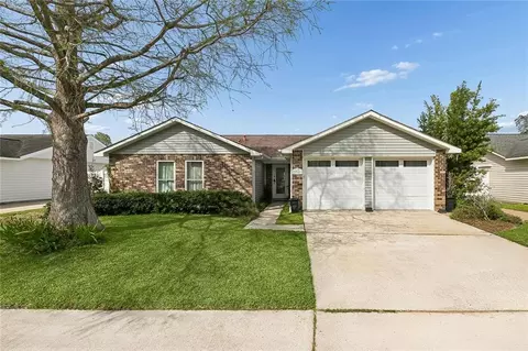 3741 Ashton Dr, Destrehan, LA 70047