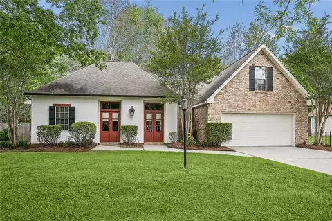 2326 Crossing Ct, Mandeville, LA 70448