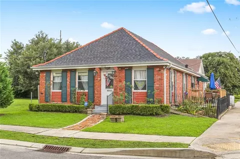 6624 Center St, New Orleans, LA 70124