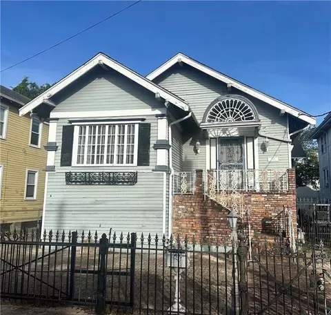 1914 Broadway St, New Orleans, LA 70118
