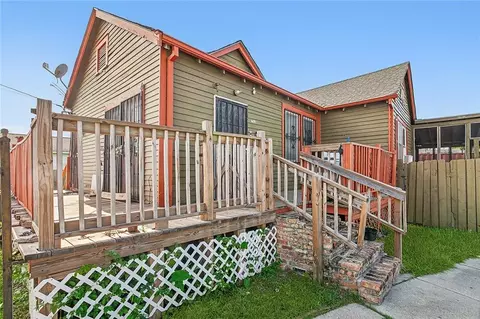 2300 Almonaster Ave, New Orleans, LA 70117