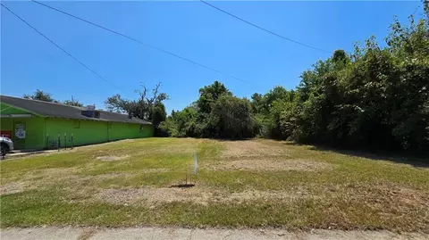 404 E Colorado St, Hammond, LA 70401