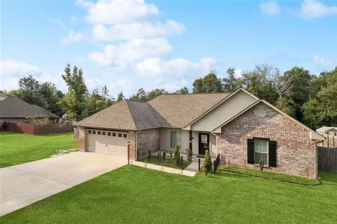 42634 Brown Rd, Ponchatoula, LA 70454