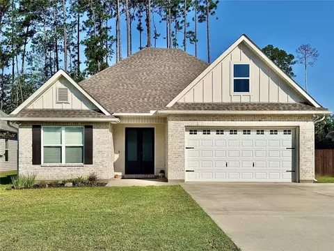 2316 Cours Carson St, Mandeville, LA 70448